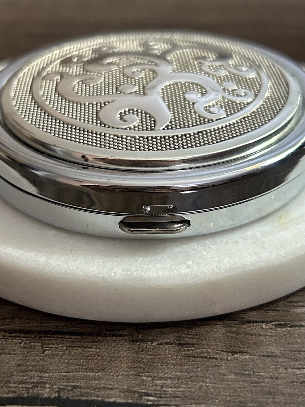 Brighton Compact Mirror - Picture 4 of 7